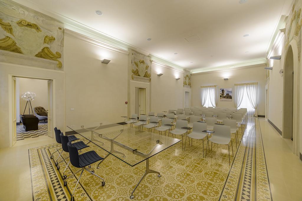 Palazzo Boccella Hostal Villa Basilica Exterior foto